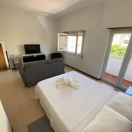 Quarto De Casal Privado Em Apartman Setúbal
